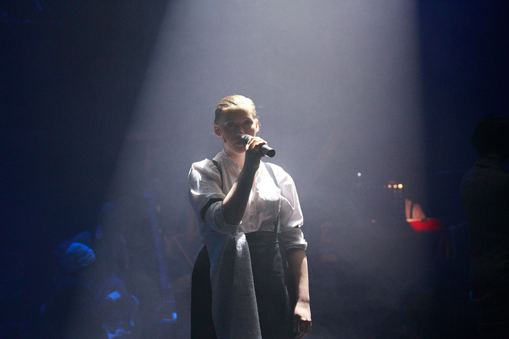 Want to be a star behind the stage?