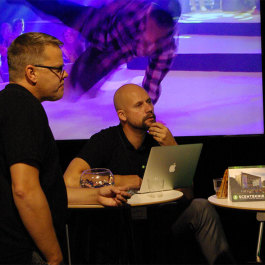 las_8rosteromStudiobar_scenteknik