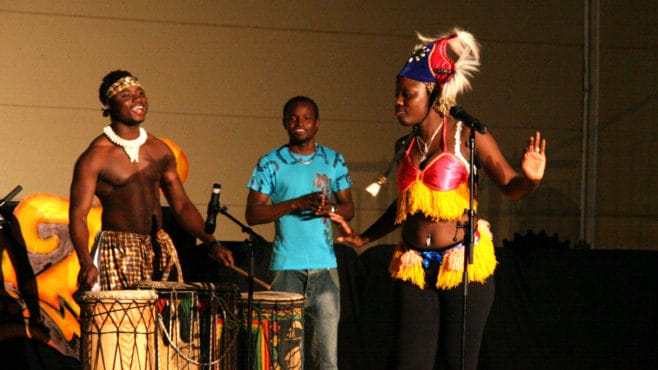 arrangera afrikansk musik
